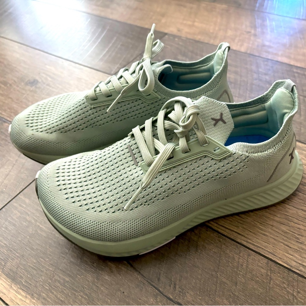 Flux Footwear Adapt Runner- Calcite Green
